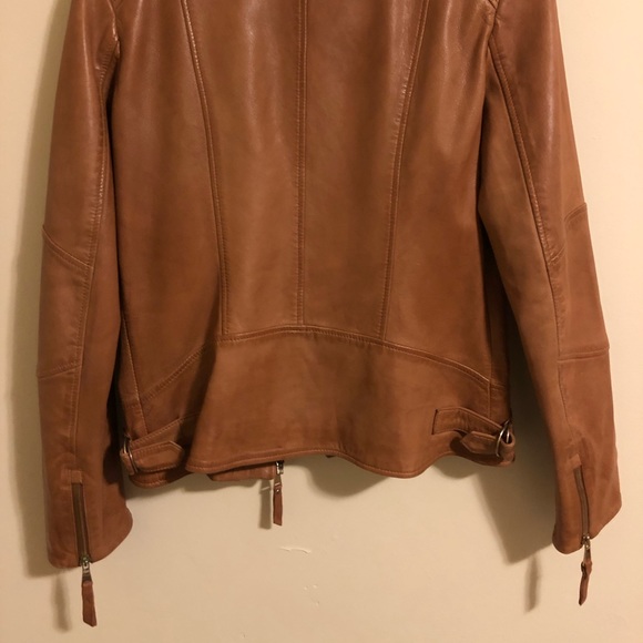 COPY - Danier Tan Leather Jacket - Picture 3 of 5